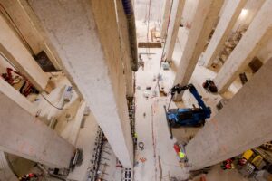Cemex contribuye a la limpieza del río Sena con concreto para gran obra subterránea en París La empresa mexicana participa en la construcción de infraestructura hídrica clave para evitar descargas de aguas residuales en la capital francesa.