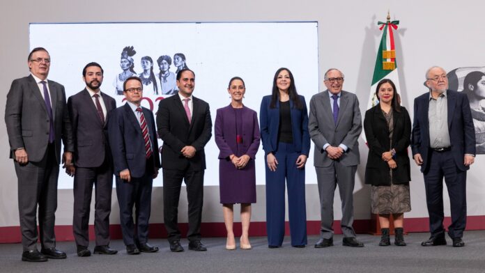 La presidenta Claudia Sheinbaum encabezó esta mañana el anuncio de una serie de inversiones estratégicas en el sector farmacéutico