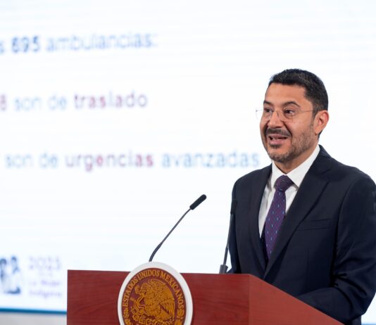 Durante la conferencia matutina, el director general del ISSSTE, Martí Batres Guadarrama, detalló que este año se intervendrán 80 de los 408 quirófanos
