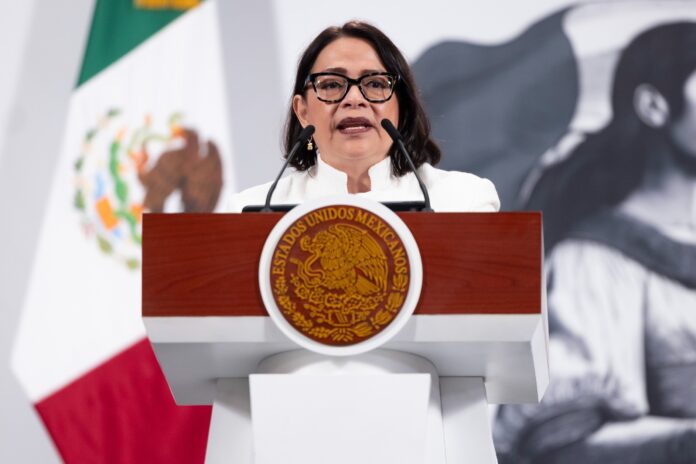La Comisión Federal de Electricidad ( CFE ) mantiene una situación financiera sólida, opera sin déficit y sin requerir recursos del presupuesto La Comisión Federal de Electricidad ( CFE ) mantiene una situación financiera sólida, opera sin déficit y sin requerir recursos del presupuesto