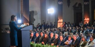 100 años de Banxico: Sheinbaum destaca la necesidad de financiamiento más inclusivo y accesible para familias, emprendedores y Pymes