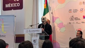 Mestizo Enmascarado, cofundador del estudio ¡Viva Calavera!