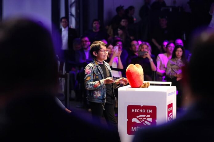 El Elevator Pitch más exitoso: David Camacho de 13 años convenció a los tiburones y capitalizó su proyecto