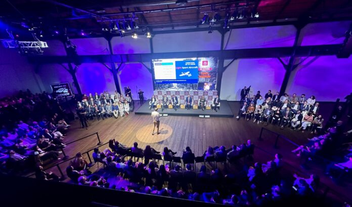 lanzaron la plataforma “Hecho en México: Mentes en Acción”, un espacio que recuerda al exitoso formato de Shark Tank,