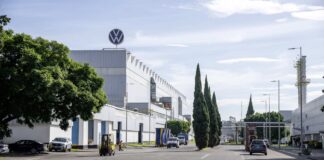 Volkswagen de México acuerda con SITIAVW aumento salarial de 4% para 2025