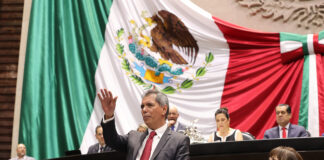Comparece secretario de Hacienda