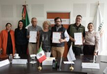 Firma Centro de Excelencia en Partería y Bienestar