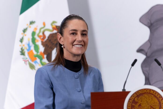 Sheinbaum celebra alza del FMI en crecimiento de México y defiende nuevo modelo económico