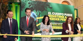 Corte de listón de campaña El Peso del Estigma