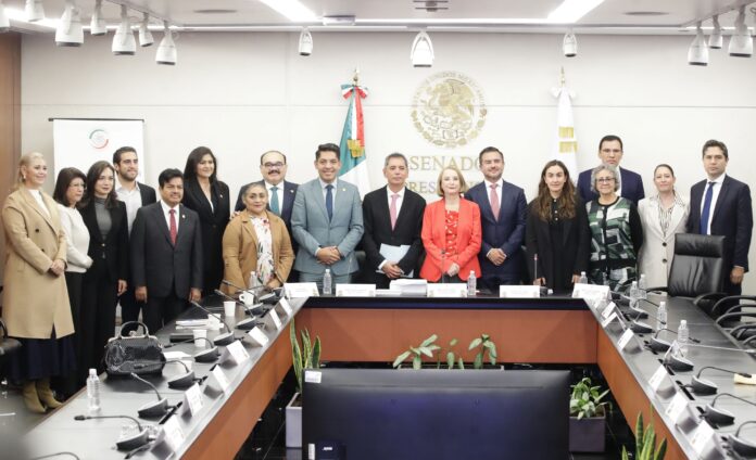 Senado recibe Paquete Económico 2026