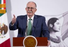 México prohíbe 35 plaguicidas altamente peligrosos; busca amplair la lista en 2026
