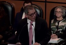 Al entregar el Paquete Económico para el próximo ejercicio, el titular de la Secretaría de Hacienda y Crédito Público, Édgar Amador, aseguró que en 2026, se plantean recursos equivalentes a 3% del PIB para programas sociales prioritarios que beneficiarán de manera directa a casi 82% de las familias de nuestro país. Hace algunos días, la presidenta Claudia Sheinbaum refirió que el presupuesto para programas sociales representaba el 2.5% del PIB con más de 800 mil millones de pesos. 
