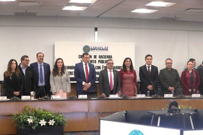 Hacienda y Crédito Público. Reunión de Trabajo con funcionarios de la SHCP