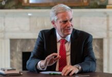 Puede ser presidente de Chile y quiere lo mismo que Trump: expulsar a los migrantes de inmediato…