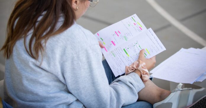 La Universidad Nacional Autónoma de México ( UNAM ) dio a conocer en un comunicado que a partir de hoy pone a disposición de todas sus alumnas y alumnos la Encuesta Universitaria de Identificación de Necesidades de Atención a la Salud Mental La Universidad Nacional Autónoma de México ( UNAM ) dio a conocer en un comunicado que a partir de hoy pone a disposición de todas sus alumnas y alumnos la Encuesta Universitaria de Identificación de Necesidades de Atención a la Salud Mental