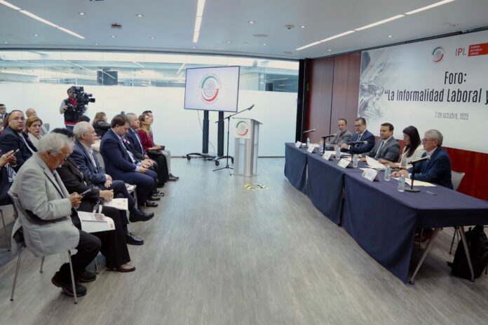 foro “La Informalidad Laboral y el Empleo”