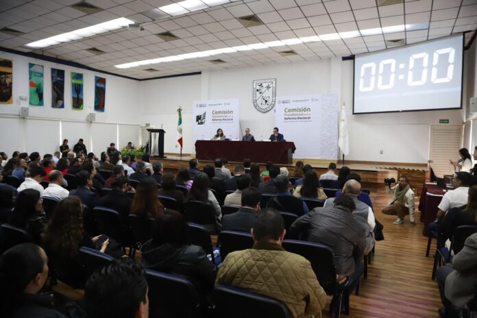 UAQ se suma al debate nacional sobre la Reforma Electoral Federal UAQ se suma al debate nacional sobre la Reforma Electoral Federal