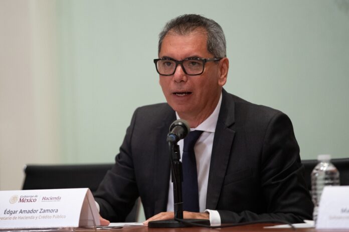 El gobierno mexicano avanza en la implementación de reformas clave en los sectores de aduanas, telecomunicaciones y competencia económica, con el objetivo de mejorar la eficiencia operativa y fortalecer la recaudación fiscal, informó el titular de la Secretaría de Hacienda y Crédito Público. El gobierno mexicano avanza en la implementación de reformas clave en los sectores de aduanas, telecomunicaciones y competencia económica, con el objetivo de mejorar la eficiencia operativa y fortalecer la recaudación fiscal, informó el titular de la Secretaría de Hacienda y Crédito Público.