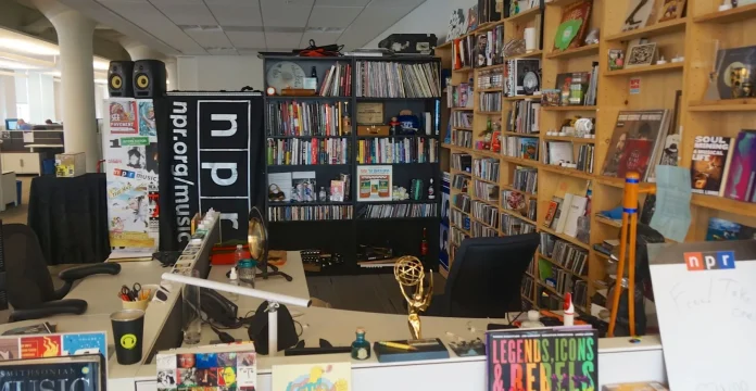 Tiny Desk: del escritorio más famoso de la música al reto de sobrevivir sin fondos públicos