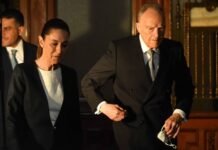 Sheinbaum declaró que recibió un documento del Senado relacionado con la situación del fiscal general Alejandro Gertz Manero y que su equipo jurídico se encuentra revisándolo