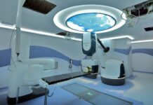 equipo robótico de radioterapia CyberKnife