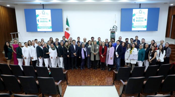 IMSS-20251115-Conversatorio-Diabetes-y-bienestar-en-el-entorno-laboral Especialistas de áreas médicas, Investigación, Enfermería, Salud en el Trabajo y Fundación IMSS.