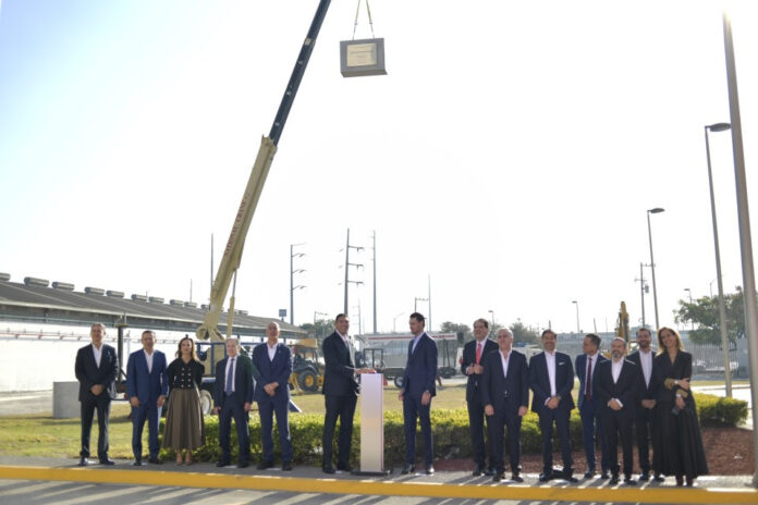primera piedra para la construcción de la segunda etapa de su Centro de Contacto Roberto González Barrera