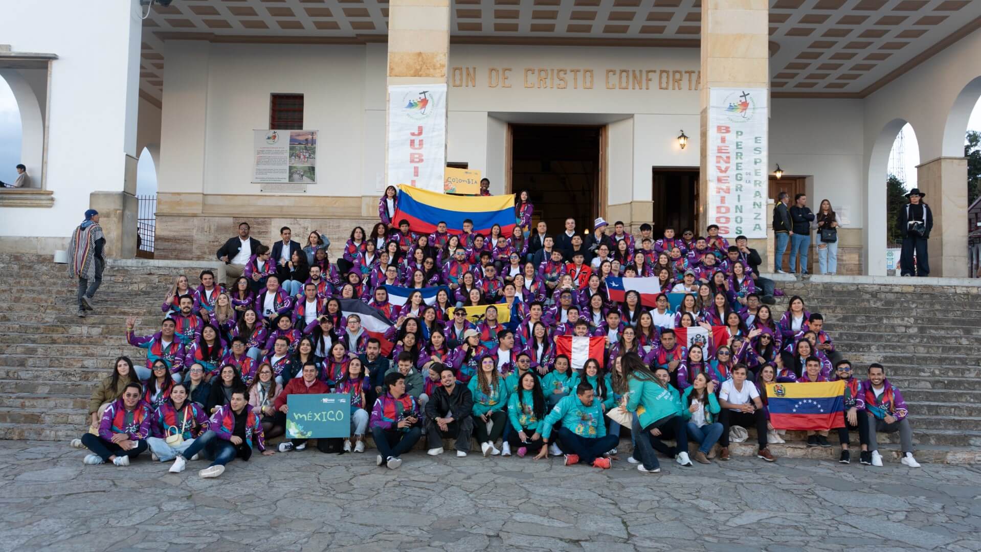 Participantes del X Encuentro por los Jóvenes de la Alianza del Pacífico