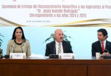 Entrega reconocimientos “Dr. Jesús Kumate Rodríguez”