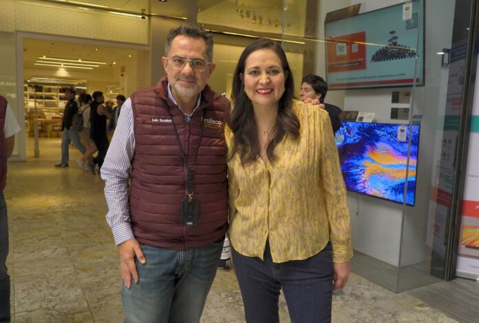 SENADO-CYNTHIA-LOPEZ-CASTRO-20251116-BUEN-FIN Presidenta de la Comisión de Defensa de los Consumidores y titular de la Profeco verifican precios durante el Buen Fin