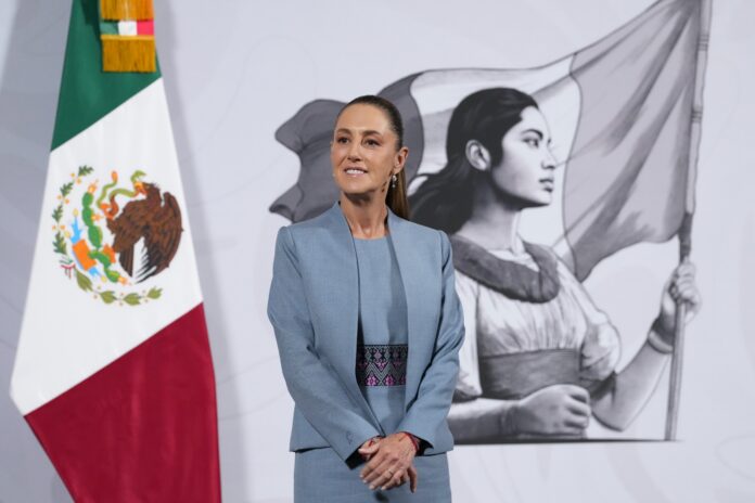 En la conferencia de prensa de este jueves, la presidenta Claudia Sheinbaum aseguró que México cerrará bien el año, pese a la reciente revisión a la baja en la perspectiva de crecimiento económico.