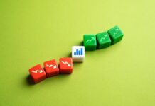 Aumento diferenciado del salario mínimo: propuesta para 2026 busca eliminar salarios de pobreza y corregir retenciones Crecimiento económico