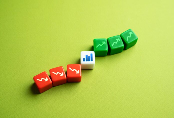 YAYIMAGES-64428470_CRECIMIENTO-ECONOMICO Crecimiento económico