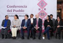 Conagua, CFE, IMSS y Bienestar reportan obras y apoyos en Michoacán rumbo al cierre de 2025 En su conferencia de prensa de este miércoles, la presidenta Claudia Sheinbaum encabezó el informe sobre los avances del Plan Michoacán por la Paz y la Justicia, una estrategia integral que involucra a más de 50 dependencias del Gobierno de México y que, desde el 17 de noviembre, opera en todo el estado con acciones sociales, productivas, educativas, de infraestructura y reconstrucción comunitaria.