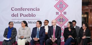 En su conferencia de prensa de este miércoles, la presidenta Claudia Sheinbaum encabezó el informe sobre los avances del Plan Michoacán por la Paz y la Justicia, una estrategia integral que involucra a más de 50 dependencias del Gobierno de México y que, desde el 17 de noviembre, opera en todo el estado con acciones sociales, productivas, educativas, de infraestructura y reconstrucción comunitaria.