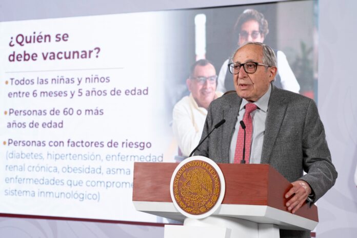 La Secretaría de Salud descartó que la denominada “super gripe”, correspondiente a la influenza H3N2 subclado K, represente un riesgo sanitario para México, luego de que solo se ha registrado un caso en el país y de que la variante está plenamente cubierta por la vacuna contra la influenza que se aplica actualmente.