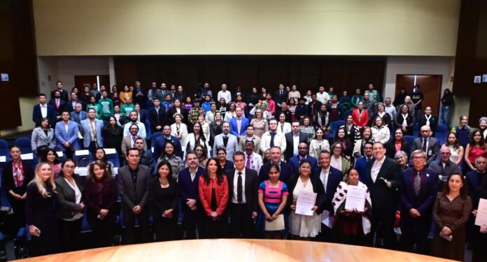 SALUD-20251205170124-Premio-Nacional-de-AcciOn-Voluntaria-- Solidaria Premio Nacional de Acción Voluntaria y Solidaria