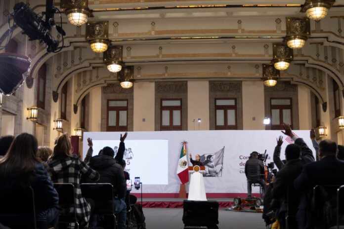 Sheinbaum apuesta por CFE fuerte frente al esquema heredado de la reforma de 2013 Sheinbaum apuesta por CFE fuerte frente al esquema heredado de la reforma de 2013