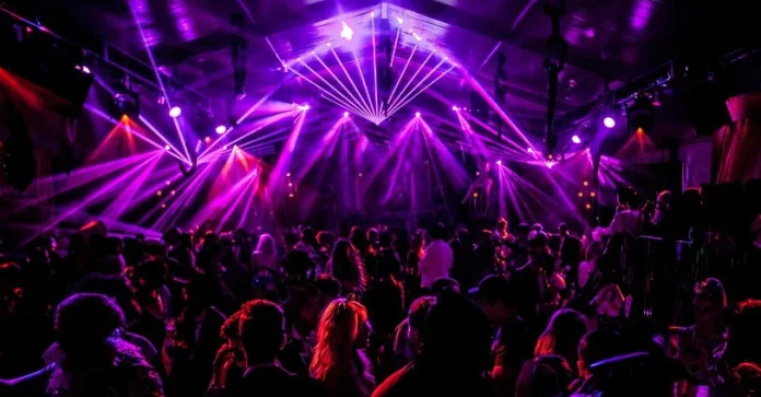 1,566 operativos, 172 clausuras y 91 detenidos: así se intervino la vida nocturna en la CDMX 1,566 operativos, 172 clausuras y 91 detenidos: así se intervino la vida nocturna en la CDMX