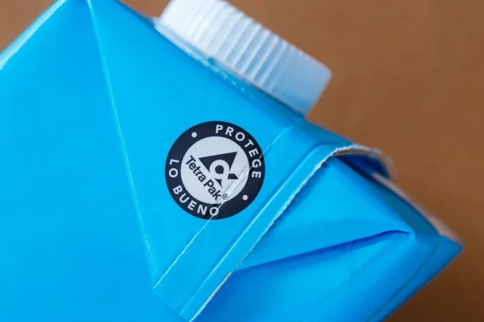 México se ha consolidado como uno de los mercados más relevantes para Tetra Pak a nivel global y como un nodo estratégico dentro de su red de manufactura y suministro. Con más de 60 años de operación en el país, la empresa ha incrementado su presencia a través de inversiones recientes en plantas clave y la adopción de tecnologías orientadas a mejorar procesos productivos. México se ha consolidado como uno de los mercados más relevantes para Tetra Pak a nivel global y como un nodo estratégico dentro de su red de manufactura y suministro. Con más de 60 años de operación en el país, la empresa ha incrementado su presencia a través de inversiones recientes en plantas clave y la adopción de tecnologías orientadas a mejorar procesos productivos.