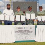 firma en el Parque Kukulcán;