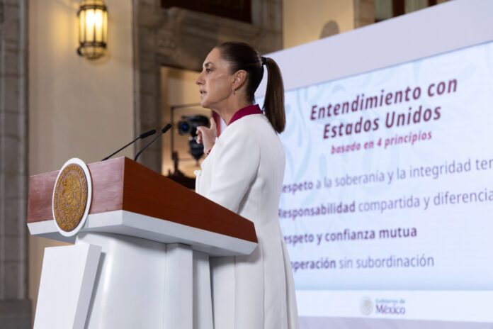 En medio de la crisis desatada por la agresión militar de Estados Unidos contra Venezuela, la presidenta de México, Claudia Sheinbaum, llamó a que la Organización de las Naciones Unidas ( ONU ) abandone su “letargo burocrático” y se fortalezca para cumplir con su función central de preservar la paz y defender la soberanía de los Estados. En medio de la crisis desatada por la agresión militar de Estados Unidos contra Venezuela, la presidenta de México, Claudia Sheinbaum, llamó a que la Organización de las Naciones Unidas ( ONU ) abandone su “letargo burocrático” y se fortalezca para cumplir con su función central de preservar la paz y defender la soberanía de los Estados.