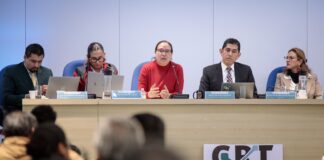 La Comisión Reguladora de Telecomunicaciones (CRT) realizó una mesa de diálogo con concesionarios e interesados en el uso social del espectro radioeléctrico, como parte del proceso de elaboración de nuevos lineamientos que regularán las concesiones de radio comunitaria, indígena y afromexicana, con un esquema diferenciado respecto al uso comercial del espectro.