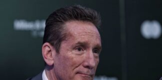 El banco enfrenta además un juicio que supera los 66 millones de pesos, después de que se utilizó una firma electrónica falsificada para intentar simular la terminación del proceso.