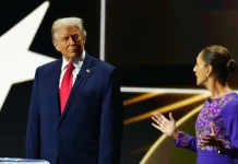 La presidenta Claudia Sheinbaum Pardo afirmó que el pueblo de México debe tener la certeza de que su gobierno nunca negociará la soberanía ni la integridad territorial del país, y subrayó que la relación con Estados Unidos se basa en una coordinación sin subordinación, entre iguales. Señaló que este principio guía de manera permanente la comunicación y el diálogo con el presidente Donald Trump, con quien México mantiene una relación continua desde hace casi un año, enfocada en la defensa del pueblo mexicano dentro y fuera del país. Sheinbaum sostuvo que el diálogo es la vía principal para avanzar, aunque dejó claro que, de ser necesario, su gobierno no descartará convocar a una movilización para defender estos principios.