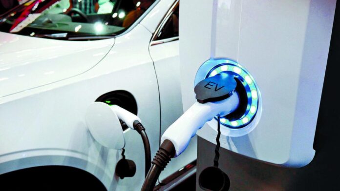 Exportaciones tecnológicas de México crecen hasta 49% y aceleran la apuesta por la electromovilidad