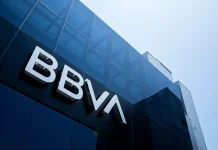 La aseguradora BBVA Seguros reportó un crecimiento sostenido durante 2025, año en el que pagó más de 519 mil siniestros por un monto superior a 44,913 millones de pesos, y anticipó que buscará impactar lo menos posible a sus clientes ante los cambios contemplados en la Ley de Ingresos 2026 relacionados con el IVA en indemnizaciones y reparaciones.