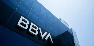 La aseguradora BBVA Seguros reportó un crecimiento sostenido durante 2025, año en el que pagó más de 519 mil siniestros por un monto superior a 44,913 millones de pesos, y anticipó que buscará impactar lo menos posible a sus clientes ante los cambios contemplados en la Ley de Ingresos 2026 relacionados con el IVA en indemnizaciones y reparaciones.