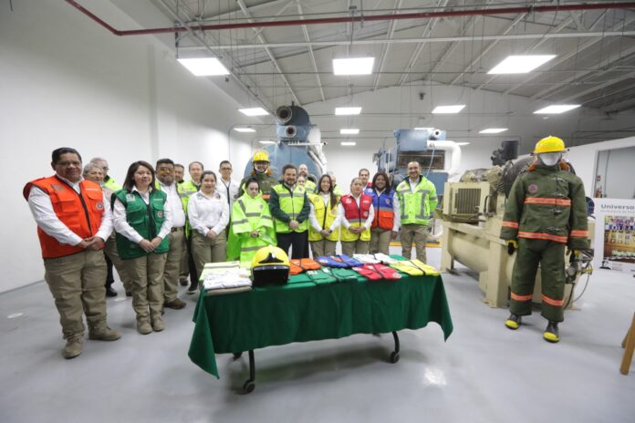 equipos de Protección Civil