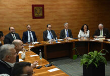 Primera reunión del Comité Organizador de la conmemoración por el 475 aniversario de la fundación de la Universidad de México.